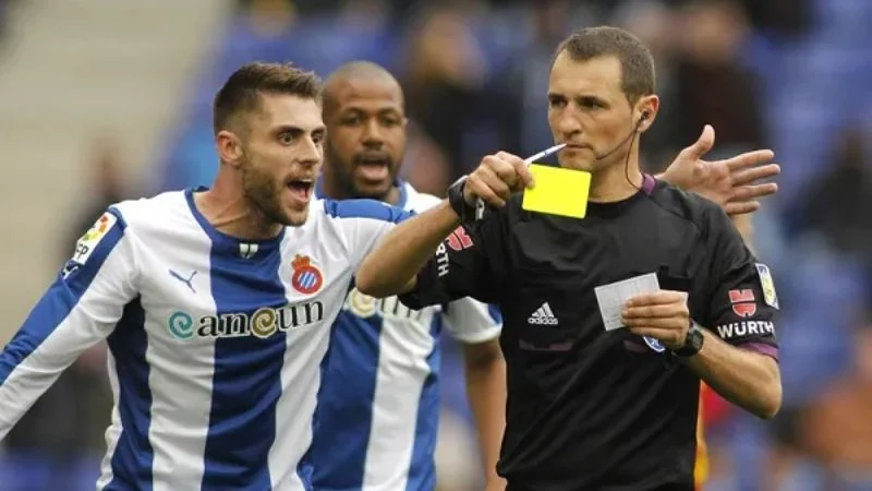 Kinh nghiệm soi kèo thẻ phạt hiệu quả từ cao thủ